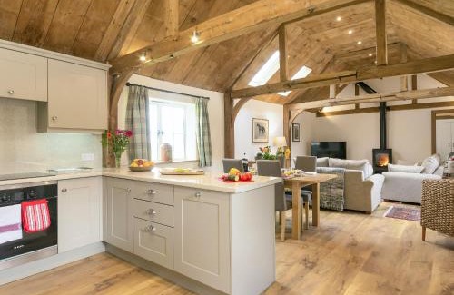 Bushton Casa | The Calf Shed-Ukc2113