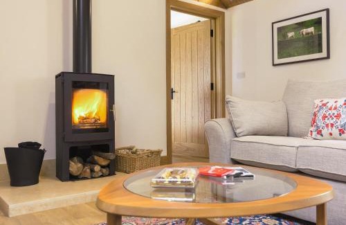 Bushton Casa | The Calf Shed-Ukc2113