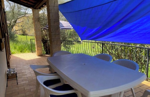 Brujas Casa | The calm of the Ardèche countryside.