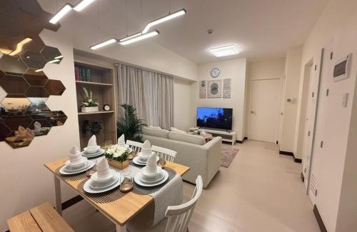 Malate Apartamento | The Camden Place 2BR Haven Cozy Condo Apartment Unit