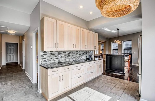 Winston - Salem Apartamento | The Camel City Lofts, Downtown!