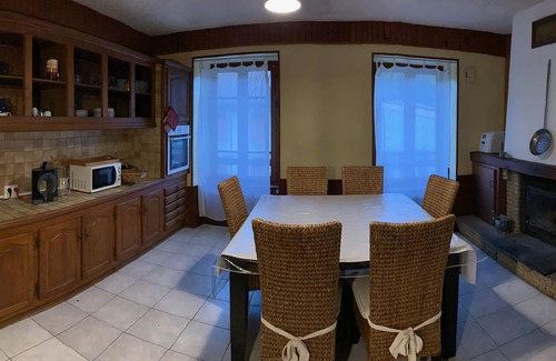 Fougax-et-Barrineuf Casa | La caminada, casa en el corazón de los Pirineos Ariégeoises