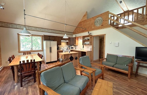 Moran Cabina | The Camp on Cut River