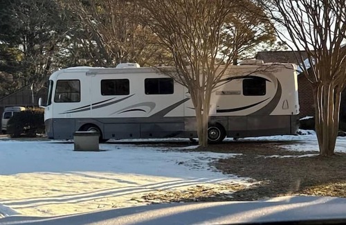Berkeley Apartamento | The Camper at The Pines Horse Farm