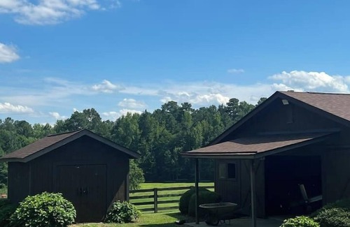 Berkeley Apartamento | The Camper at The Pines Horse Farm