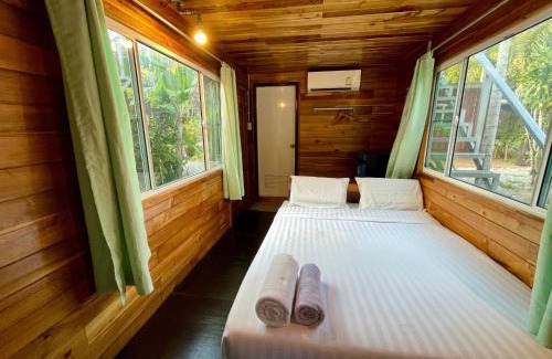 Phanom Otro | The Camper Lodge Khao Sok