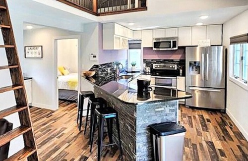 Wahpeton Casa | The Canal Cottage off West Lake Okoboji