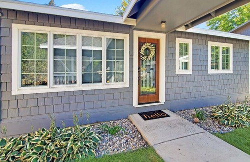 Wahpeton Casa | The Canal Cottage off West Lake Okoboji