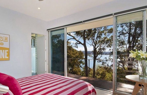 Pretty Beach Casa | The Canopy at Pretty Beach - The Canopy offers stunning water views is modern and wheelchair accessible.