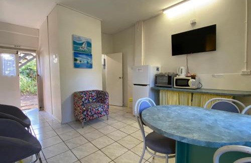 Arcadia Apartamento | The Captains Manor on Cook 9