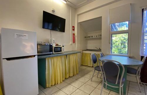 Arcadia Apartamento | The Captains Manor on Cook 9