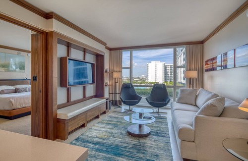 North Beach Apartamento | The Carillon Hotel Suite de dos habitaciones y dos baños