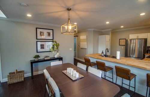Carlinville Casa | The Carlinville Cottage