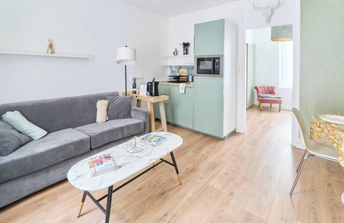 Decre-Cathedrale Apartamento | The Carmes lodge in the heart of Nantes WIFI