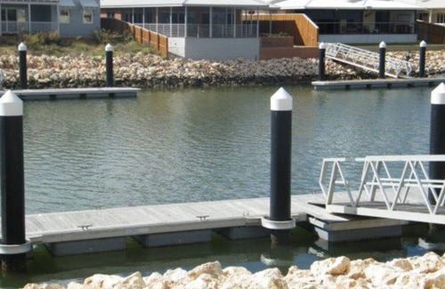 Morgantown Casa | The Carnarvon Hampton Home on the Canal