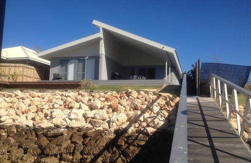 Brockman Casa | The Carnarvon Luxury Canal Home