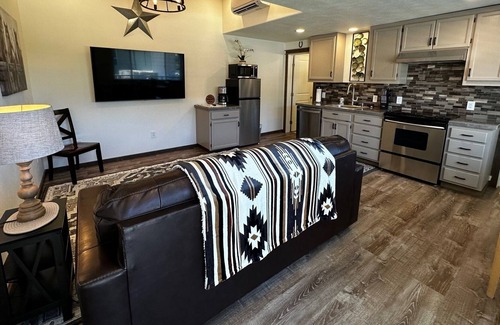 Gold Beach Cabina | The Carriage House