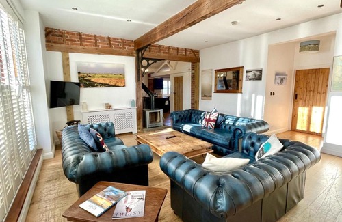 Brightlingsea Casa | The Cart Lodge at Lee Wick Farm Cottages & Glamping