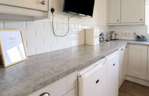 Weybread Casa | THE CARTLODGE, pet friendly, character holiday cottage in Harleston