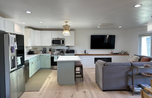 Garibaldi Casa | The Catch; relax in this stylish cozy home with views of the mountains & bay!