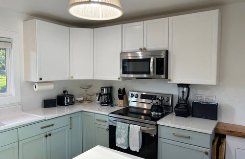 Garibaldi Casa | The Catch; relax in this stylish cozy home with views of the mountains & bay!