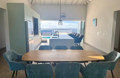 Lagun Casa | The Cave Beach House