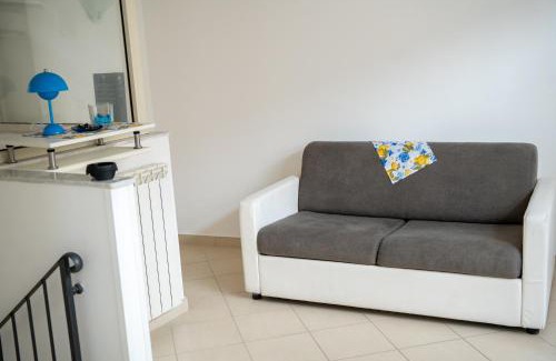 Meta Casa | The Cave On The Sea