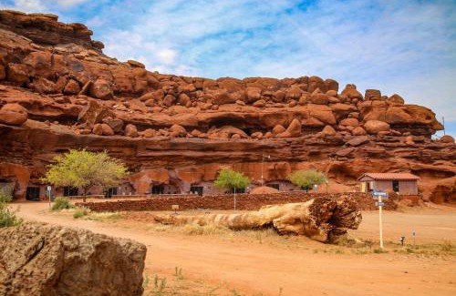Moab Otro | The Caves at Moab - At Private Riverside Ranch