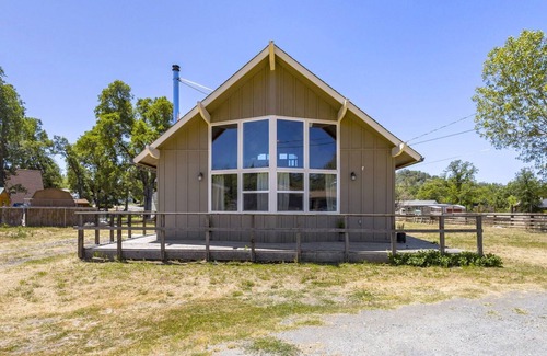 Soulsbyville Casa | The Caylor Chalet