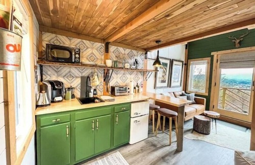 Berkeley Springs Casa | +the Cedar+ @ Camp Potomac Peak