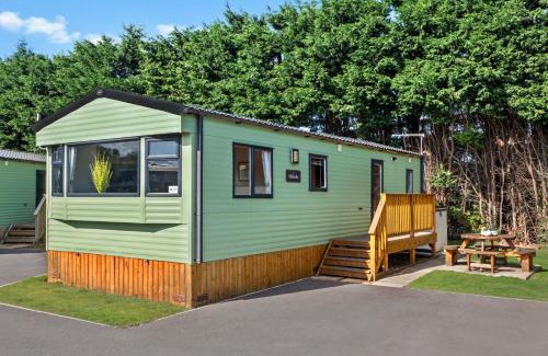 Knaresborough Otro | The Celestial Cabin