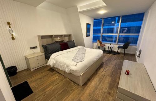 Blue Area Apartamento | The Centaurus One, Two & Studio Apartments EasyStay
