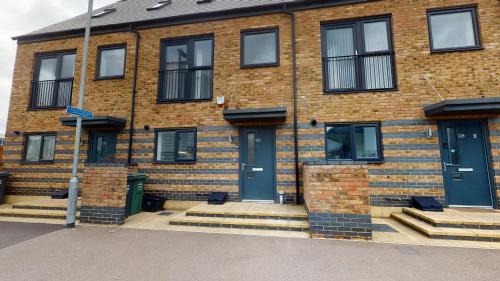 Dartford Casa | The Central Lodge II