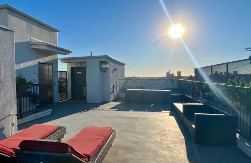 Westwood Apartamento | The Century City Cozy 3 Bedroom Apartment with free parking! 303
