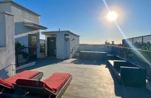 Westwood Apartamento | The Century City Cozy 3 Bedroom Apartment with free parking! 303