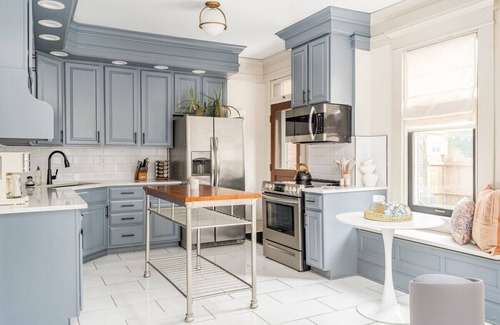 Italian Village Casa | The Century House: 5 Bedroom near OSU, Short North Arts District, Convention Ctr