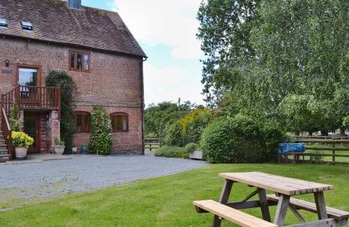 Bromyard Apartamento | The Chaff House - farm stay apartment set within 135 acres