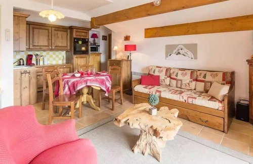 Les Eucherts Apartamento | Vrbo Property