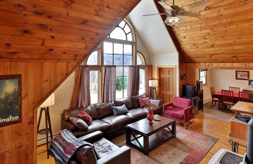 Killington Casa | The Chalet on West Park by Killington Vacation Rentals