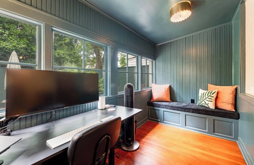 Irish Channel Casa | The Channel Gem: Remote Work & Relaxation Haven
