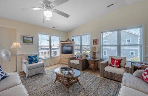 Topsail Beach Casa | The Channel Marker