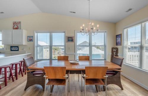Topsail Beach Casa | The Channel Marker