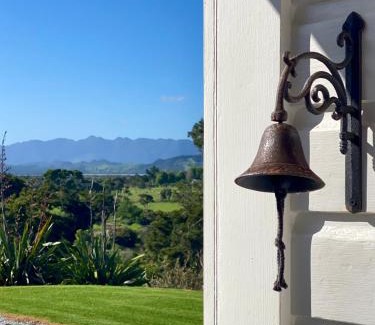 Broadwood Villa | The Chapel - Kohukohu