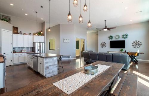 Hurricane Casa | The Charlotte at Sand Hollow Resort