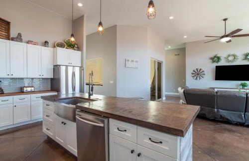 Hurricane Casa | The Charlotte at Sand Hollow Resort
