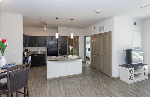 Bentonville Apartamento | The Charming Canary Condo