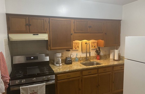 La Plata Casa | The Charming Country Cottage-Welcomes you and your pet!