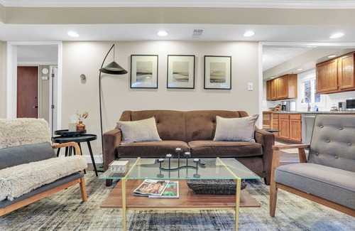 Champaign Casa | The Charming Home: 3-bedroom house, blocks to downtown Champaign, with WiFi, AC