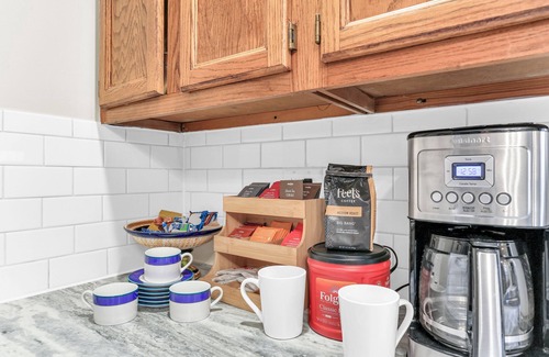 Champaign Casa | The Charming Home: 3-bedroom house, blocks to downtown Champaign, with WiFi, AC
