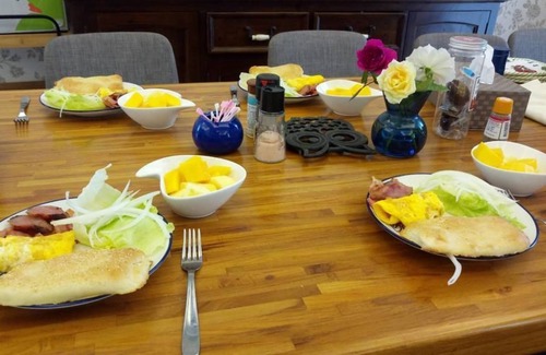 Baisha Cama Y Desayuno | The Charming Land